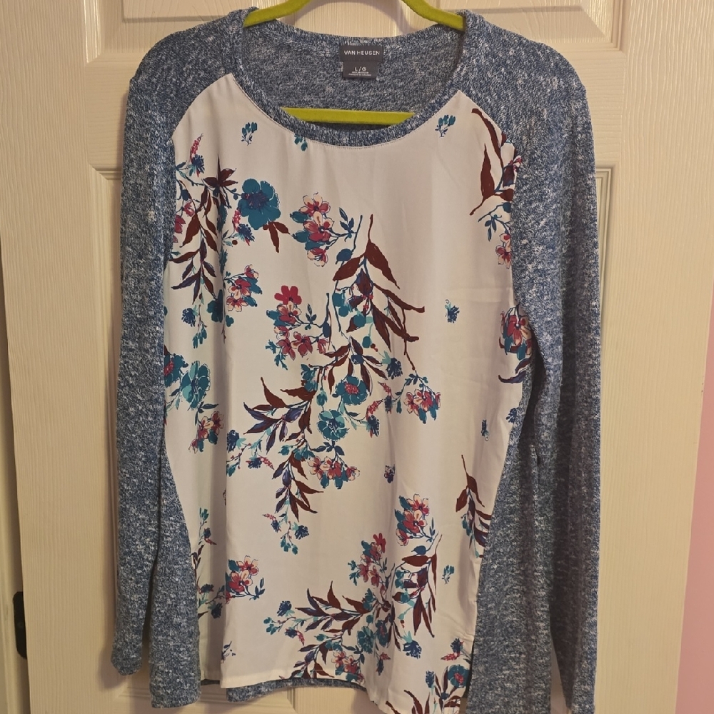 Apt. 9 Blue and White Floral Long Sleeve Top